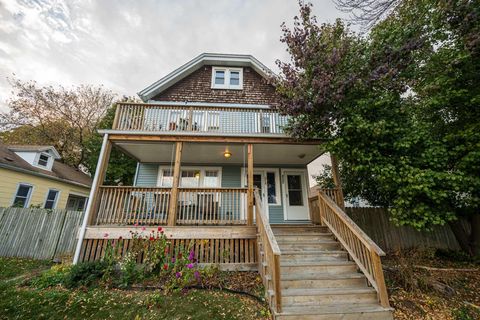 Photo of 2717 N Pierce St, Milwaukee, WI 53212 (MLS # 1904015)