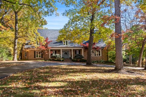 Photo of 14220 Hillside Rd, Elm Grove, WI 53122 (MLS # 1952013)