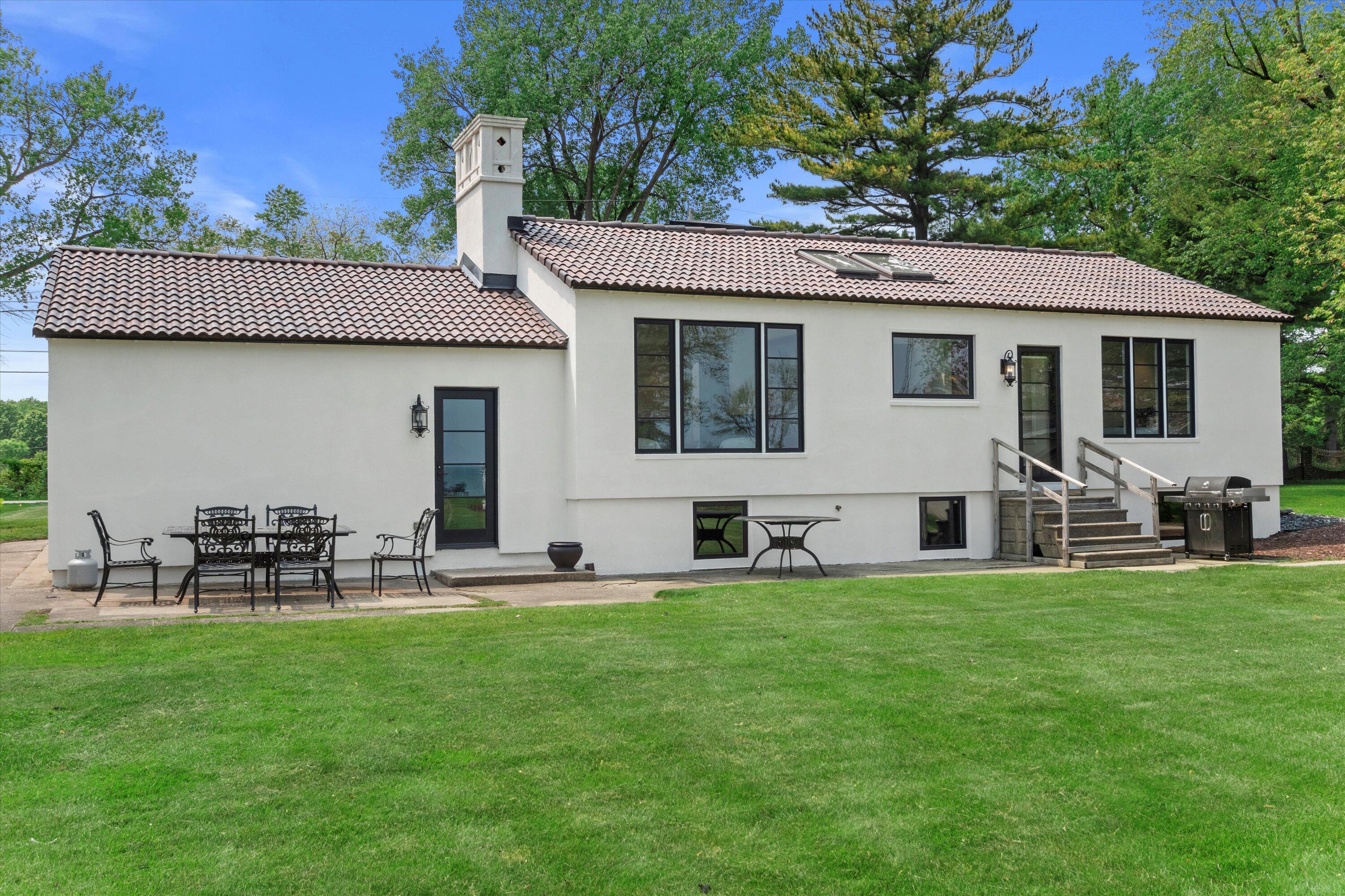 Pleasant Prairie, Wisconsin 53158, United States, 2 Bedrooms Bedrooms, ,1 BathroomBathrooms,Residential,Active,150994