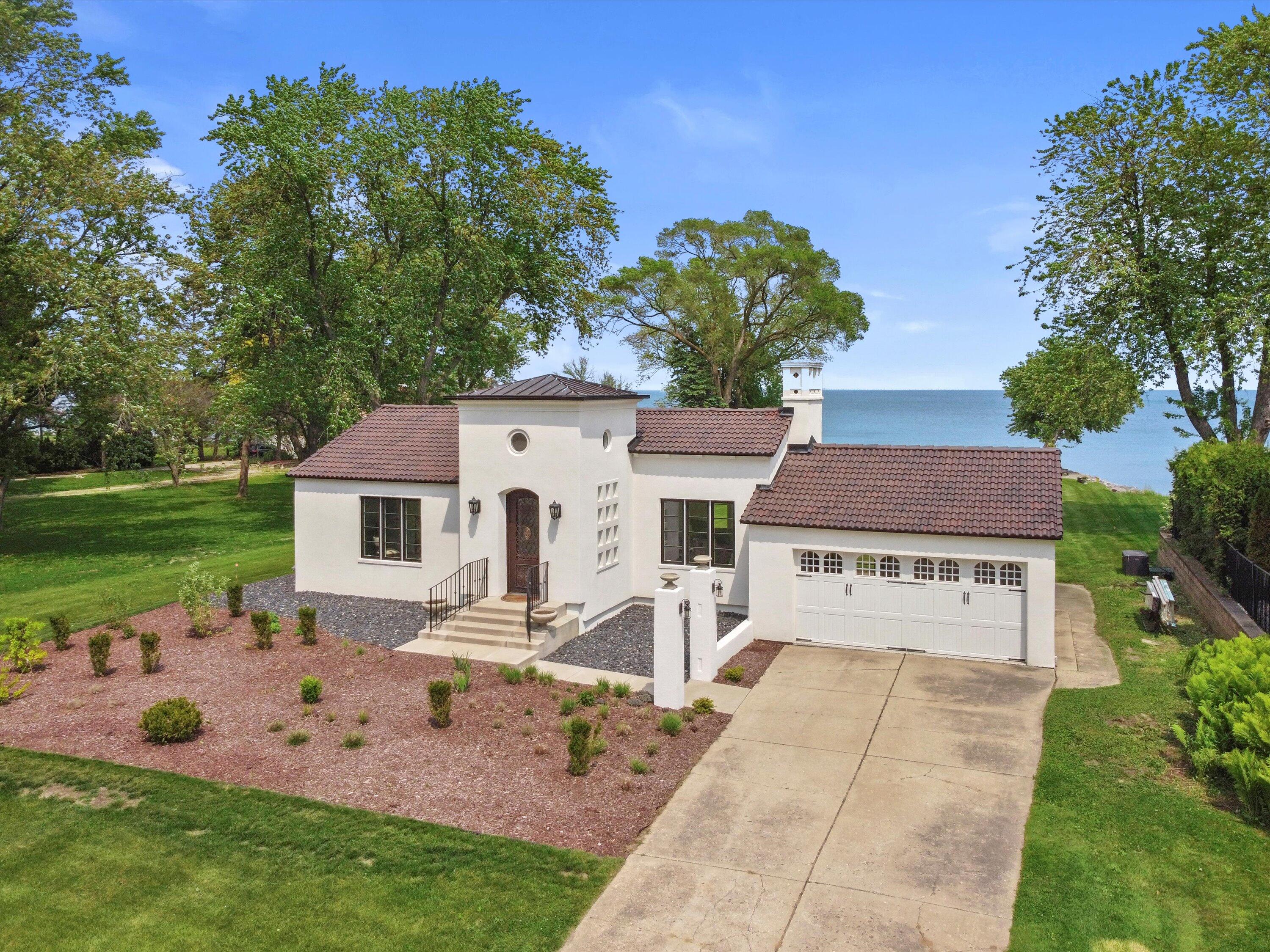 Pleasant Prairie, Wisconsin 53158, United States, 2 Bedrooms Bedrooms, ,1 BathroomBathrooms,Residential,Active,150994