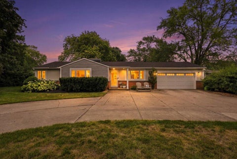 Photo of 17265 Country Ln, Brookfield, WI 53045 (MLS # 1975160)