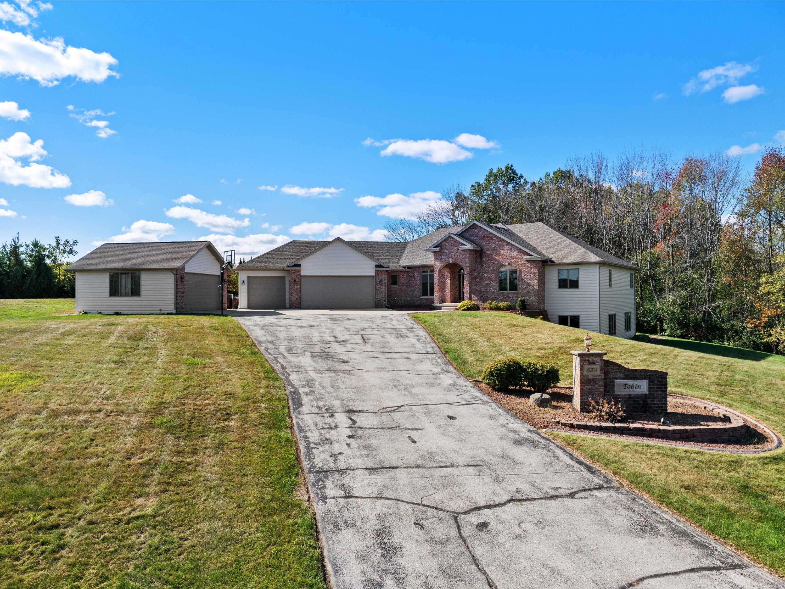 Newton, Wisconsin 54220, United States, 4 Bedrooms Bedrooms, ,3 BathroomsBathrooms,Residential,Active,225899