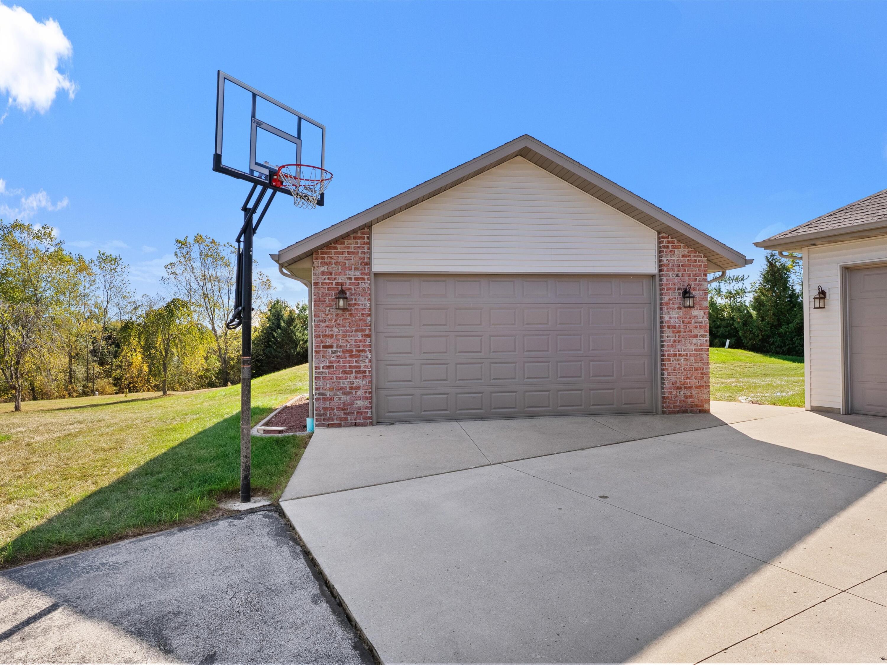 Newton, Wisconsin 54220, United States, 4 Bedrooms Bedrooms, ,3 BathroomsBathrooms,Residential,Active,225899