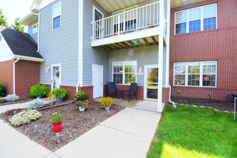 Photo of 691 W Dekora St, Saukville, WI 53080 (MLS # 1978519)