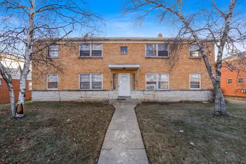 Photo of 8017 W Hampton Ave, Milwaukee, WI 53218 (MLS # 1947283)