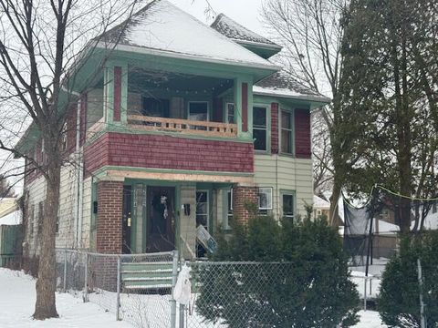 Photo of 2802 N 47th St, Milwaukee, WI 53210 (MLS # 1949100)