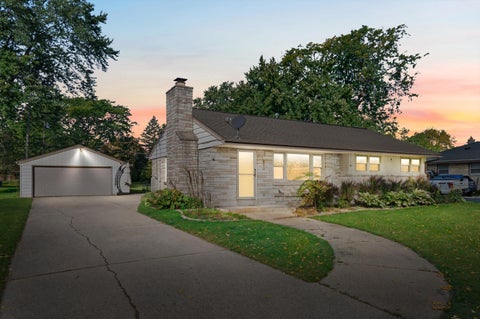 Photo of 4551 N 100th St, Wauwatosa, WI 53225 (MLS # 1984236)