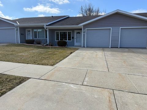 Photo of 1159 Stillwater Ln, Hartford, WI 53027 (MLS # 1955579)