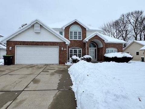 Photo of 10410 S KELLY DR Dr, Milwaukee, WI 53154 (MLS # 1945125)