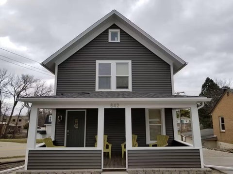 Photo of 642 Summit Ave, Oconomowoc, WI 53066 (MLS # 1978496)