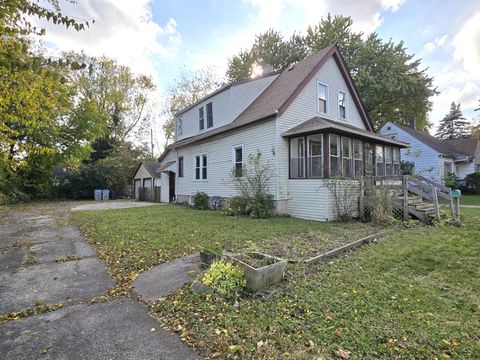 Photo of 4715 W Villard Ave, Milwaukee, WI 53218 (MLS # 1941056) Photo of 4715 W Villard Ave, Milwaukee, WI 53218 (MLS # 1941056)