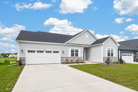 Photo of 9391 S Parkside Ln, Franklin, WI 53132 (MLS # 1980093)