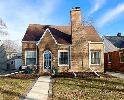 Photo of 4848 N Elkhart Ave, Whitefish Bay, WI 53217 (MLS # 1946631)