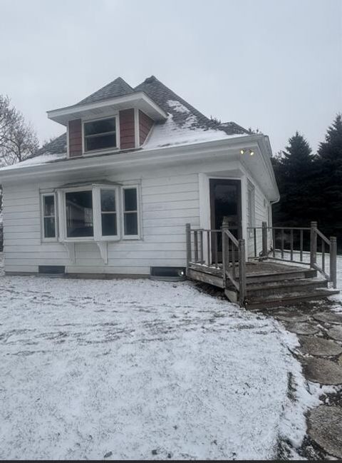 Photo of 14703 Washington Ave, Union Grove, WI 53182 (MLS # 1947683)