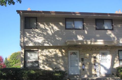 Photo of 5201 N 84 St, Milwaukee, WI 53225 (MLS # 1947147)