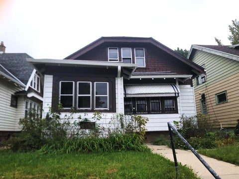 Photo of 3818 N 25th St, Milwaukee, WI 53206 (MLS # 1986098)