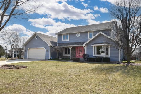 Photo of 4203 W Tumblecreek Ct, Franklin, WI 53132 (MLS # 1955299)