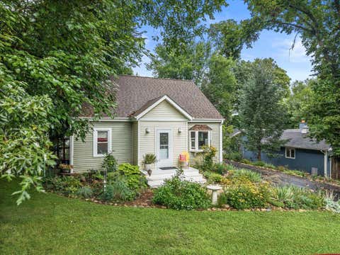 Photo of 82 Jewell Dr, Williams Bay, WI 53191 (MLS # 1977554)