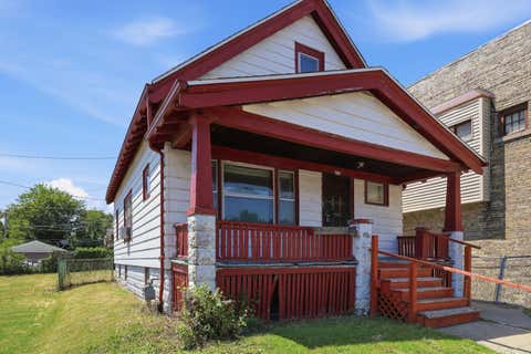 Photo of 625 W Burliegh St, Milwaukee, WI 53206 (MLS # 1972681)