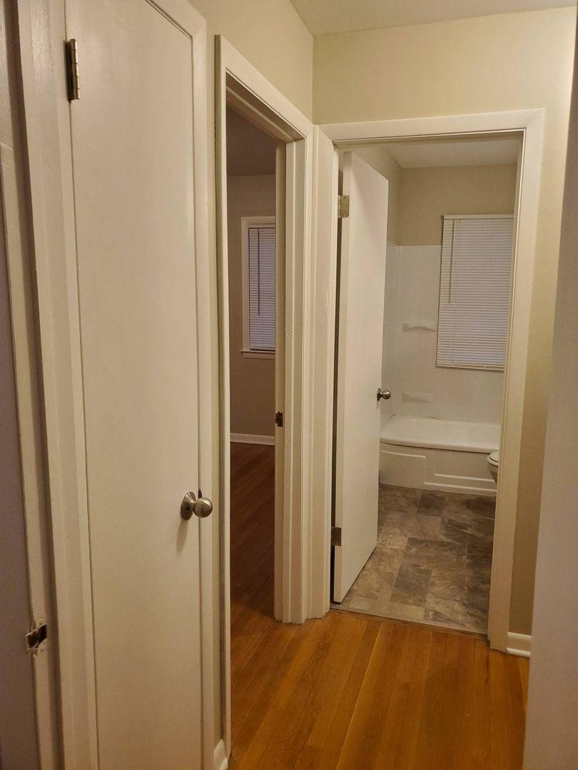 Milwaukee, Wisconsin 53218, United States, 3 Bedrooms Bedrooms, ,1 BathroomBathrooms,Residential,Active,172289