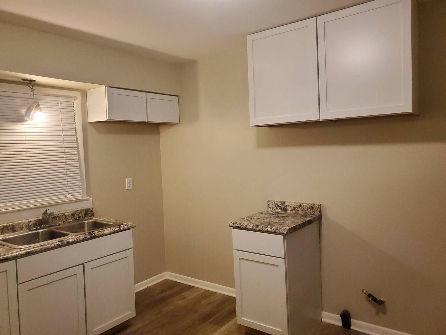 Milwaukee, Wisconsin 53218, United States, 3 Bedrooms Bedrooms, ,1 BathroomBathrooms,Residential,Active,172289