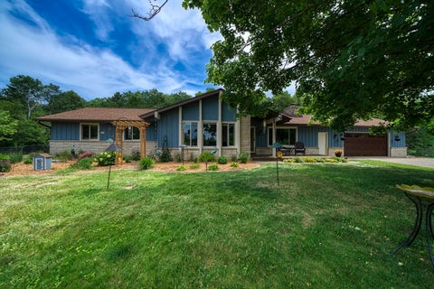 Photo of W304S3236 Brookhill Rd, Genesee, WI 53189 (MLS # 1970689)