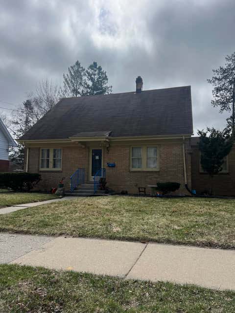 Photo of N63W5783 Columbia Rd, Cedarburg, WI 53012 (MLS # 1955992)