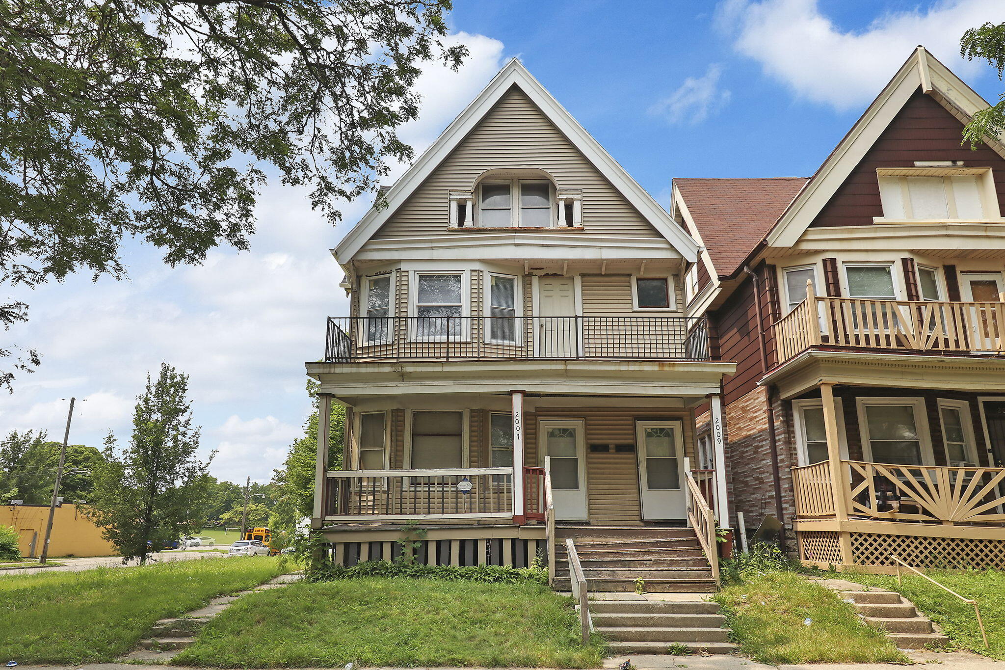 Milwaukee, Wisconsin 53208, United States, 4 Bedrooms Bedrooms, ,3 BathroomsBathrooms,Residential,Pending,172759