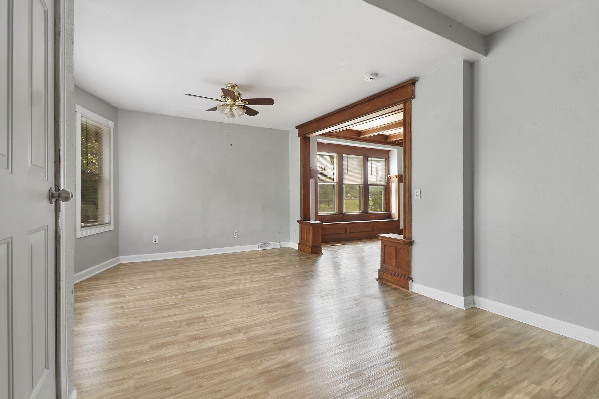 Milwaukee, Wisconsin 53208, United States, 4 Bedrooms Bedrooms, ,3 BathroomsBathrooms,Residential,Pending,172759