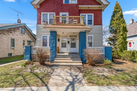 Photo of 813 S Shea Ave, Milwaukee, WI 53215 (MLS # 1957312)