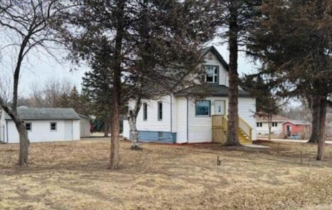 Photo of 2702 Springbrook Rd, Pleasant Prairie, WI 53158 (MLS # 1951214)