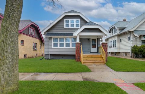 Photo of 3565 N 14th St, Milwaukee, WI 53206 (MLS # 1940153)