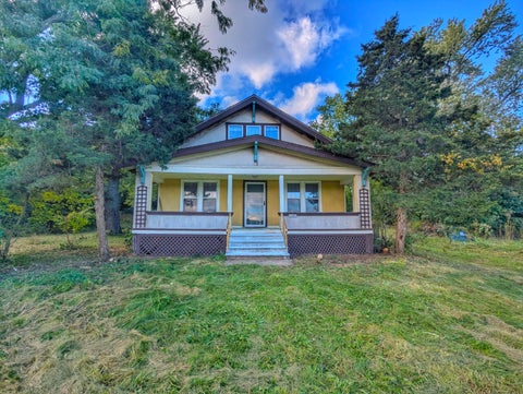 Photo of 32803 Geneva Rd, Wheatland, WI 53105 (MLS # 1981806)