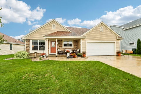Photo of 3915 Wild Ginger Way, Caledonia, WI 53126 (MLS # 1979224)