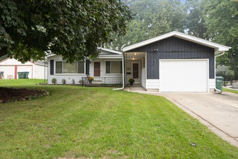 Photo of 7218 Elberton Ave, Greendale, WI 53129 (MLS # 1981194)