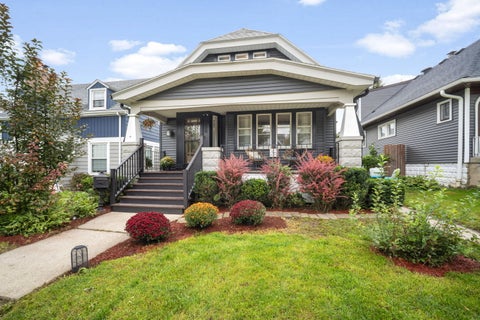 Photo of 3436 S 11th St, Milwaukee, WI 53215 (MLS # 1982570)