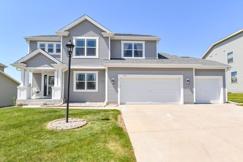 Photo of 7317 N Cassie Ave, Milwaukee, WI 53224 (MLS # 1962452)