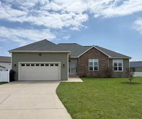 Photo of 161 Sundew Ct, Elkhorn, WI 53121 (MLS # 1957771)