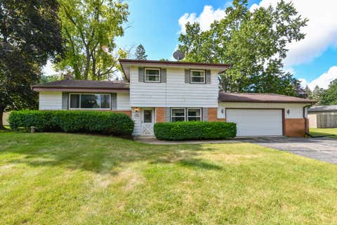 Photo of S67W13871 Fleetwood Rd, Muskego, WI 53150 (MLS # 1974660)