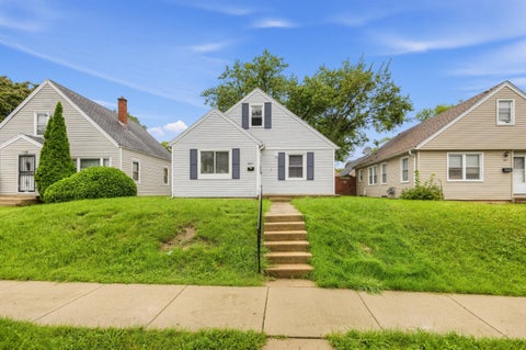 Photo of 3807 N 54th Blvd, Milwaukee, WI 53216 (MLS # 1981290)