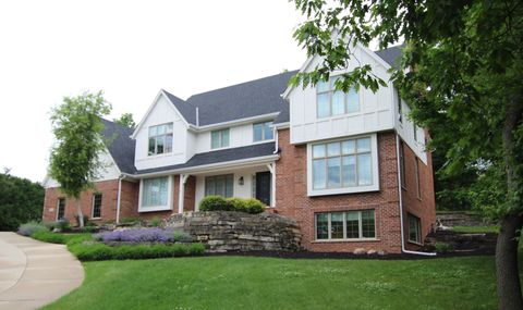 Photo of 19170 Glacier Pkwy, Brookfield, WI 53045 (MLS # 1926953)