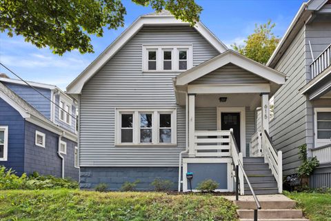 Photo of 615 E Chambers St, Milwaukee, WI 53212 (MLS # 1934849) Photo of 615 E Chambers St, Milwaukee, WI 53212 (MLS # 1934849)