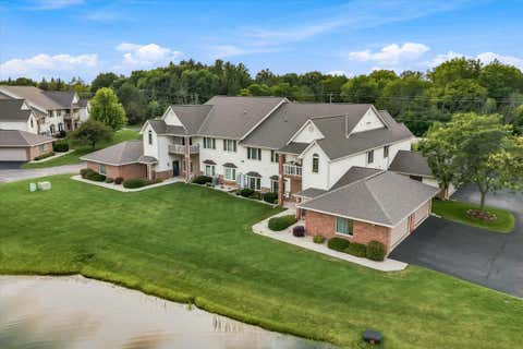 Photo of 827 Cheyenne Ave, Grafton, WI 53024 (MLS # 1976048)