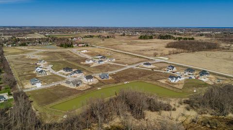 Photo of 9747 N Migratory Ct, Mequon, WI 53097 (MLS # 1946449)