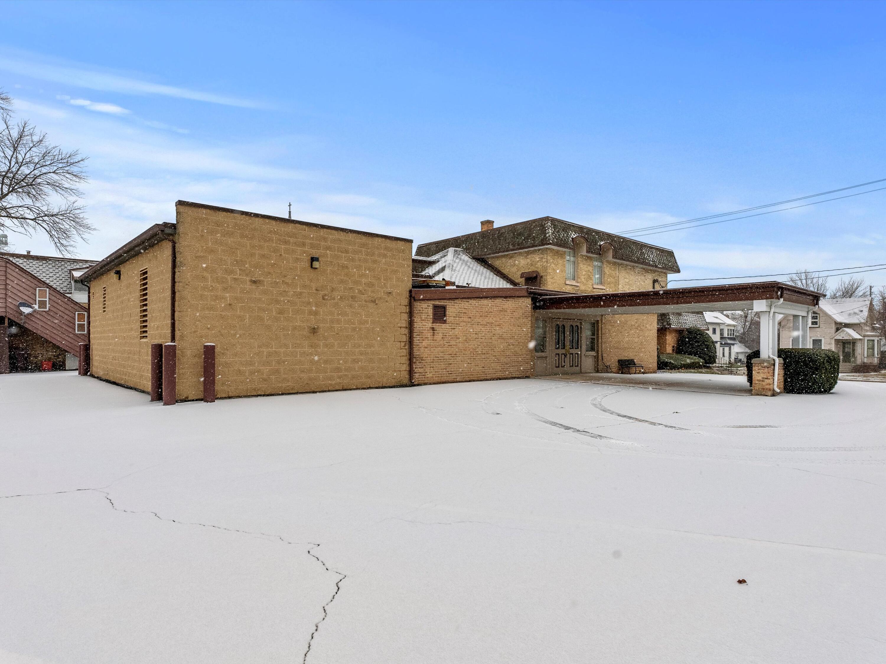 Manitowoc, Wisconsin 54220, United States, ,Commercial,Active,20893