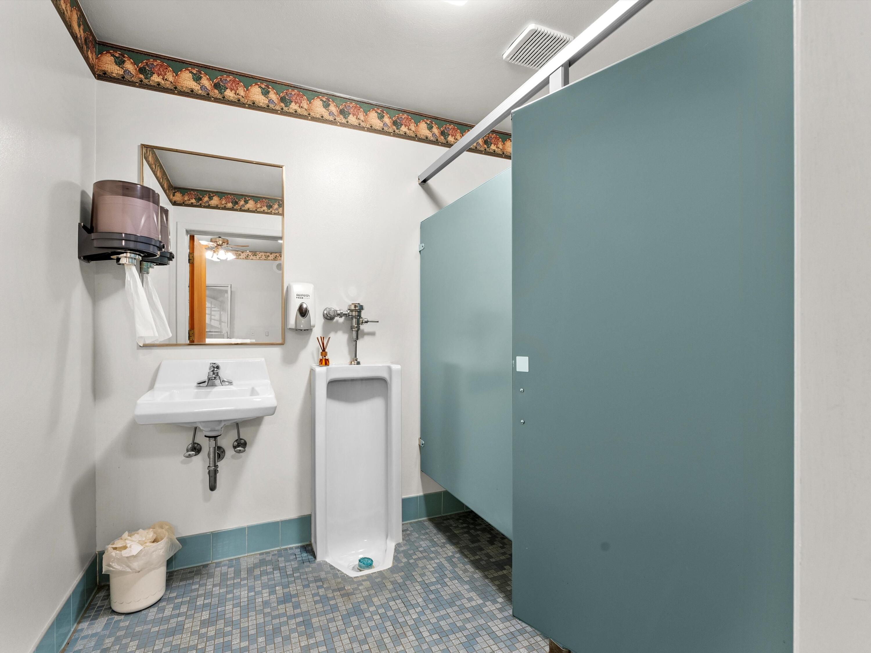 Manitowoc, Wisconsin 54220, United States, ,Commercial,Active,20893