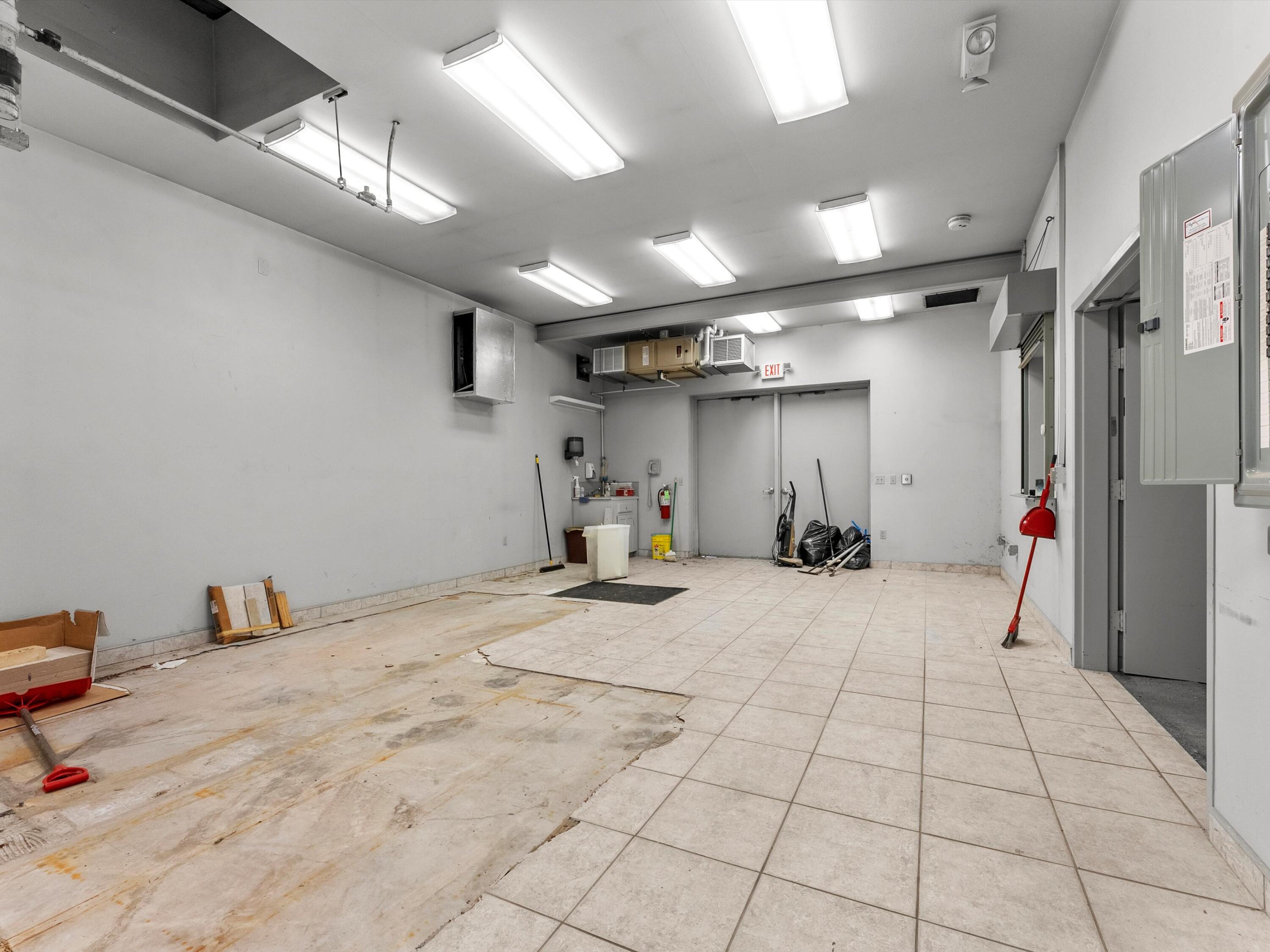 Manitowoc, Wisconsin 54220, United States, ,Commercial,Active,20893