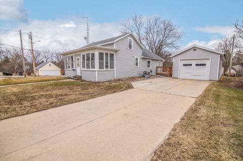 Photo of 449 Taylor St, Waterloo, WI 53594 (MLS # 1953672)