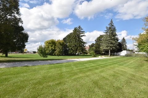 Photo of N94W17842 Appleton Ave, Menomonee Falls, WI 53051 (MLS # 1950191)