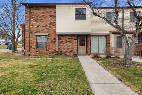 Photo of 9608 W Bradley Rd, Milwaukee, WI 53224 (MLS # 1955445)